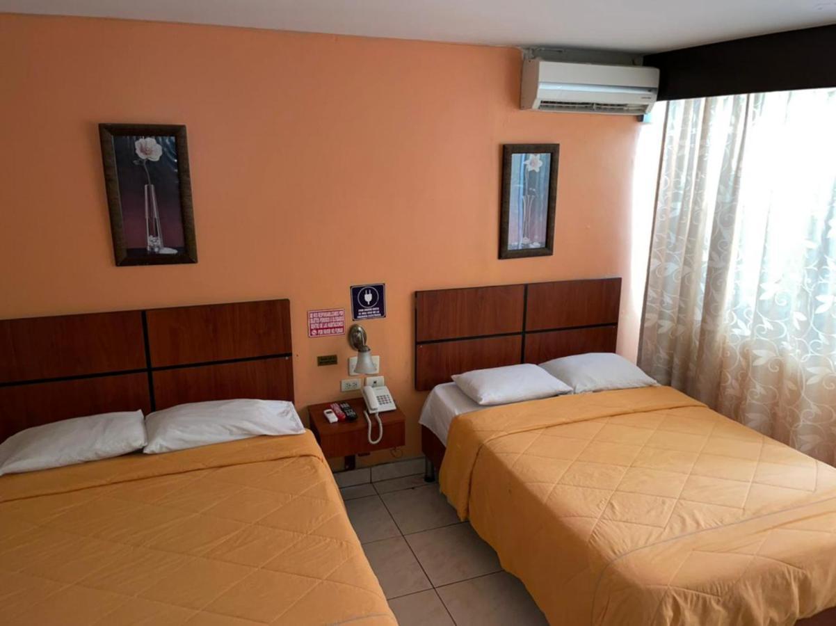 Tropical Inn Hotel กวายากิล ภายนอก รูปภาพ