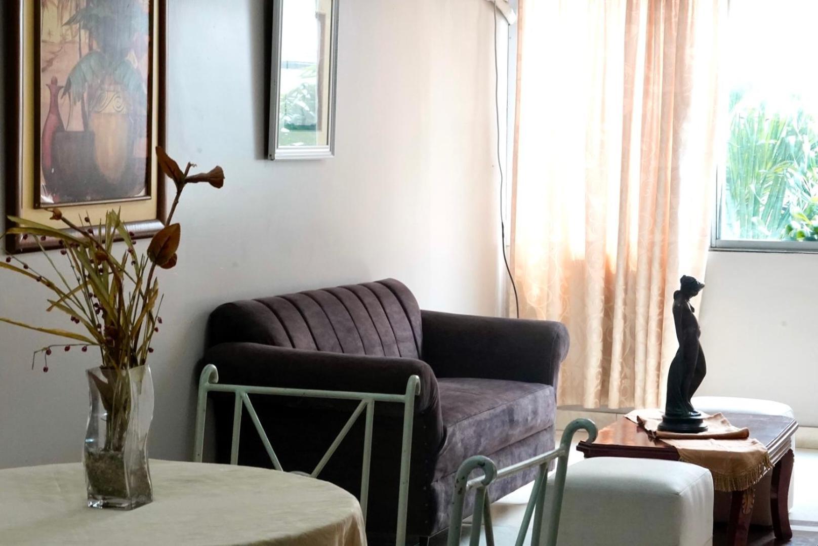 Tropical Inn Hotel กวายากิล ภายนอก รูปภาพ
