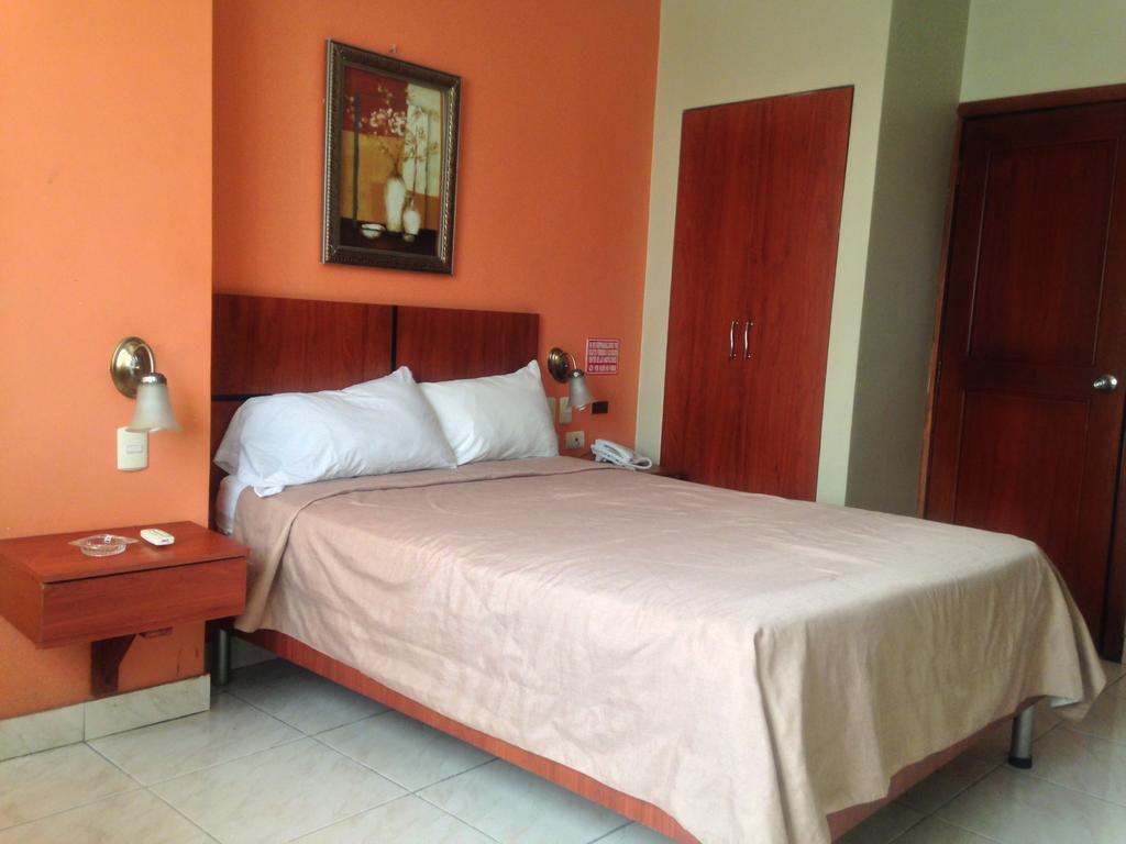 Tropical Inn Hotel กวายากิล ห้อง รูปภาพ
